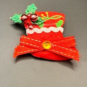 Vintage Christmas Santa Boot Mistletoe Red Felt Brooch Pin 1.4” x 2”